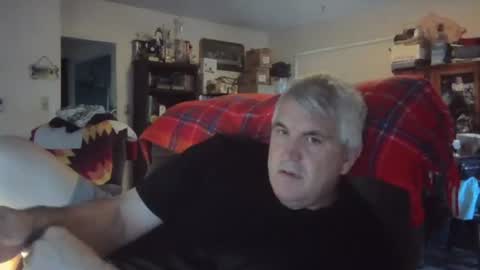 dadbody71 online show from June 1, 1:50 am