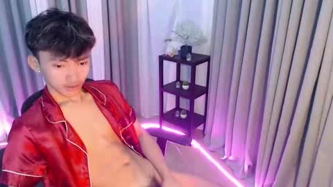 jemart_urnaughtboy online show from May 22, 10:53 am