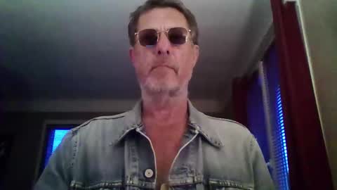 jerflor online show from March 9, 5:40 pm