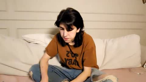 Jesee Estrella online show from October 11, 8:24 pm