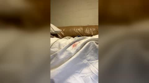 jetjon762844 online show from May 23, 7:47 am
