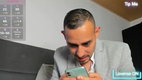 Jhony Alzate online show from May 25, 12:28 am
