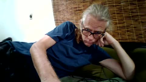 jizzmitten5 online show from July 2, 3:05 am