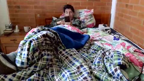 johan70nsexy online show from April 11, 1:14 pm