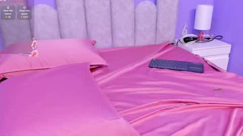 daza dimerson  online show from February 20, 6:19 am