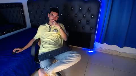 Jorge Johnson online show from February 12, 3:23 am