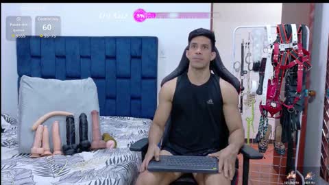 jose_rumbero91 online show from March 23, 8:26 pm