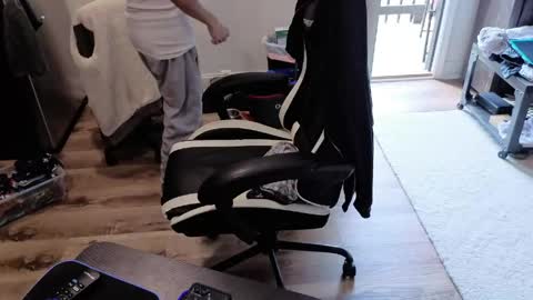 Josef online show from March 21, 3:05 pm