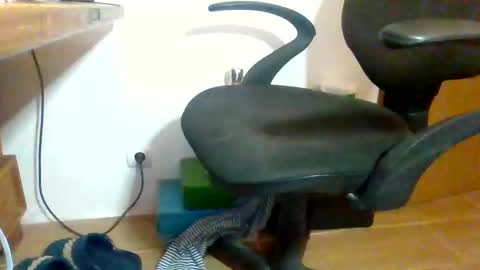 joydivision_1984 online show from March 11, 12:17 am