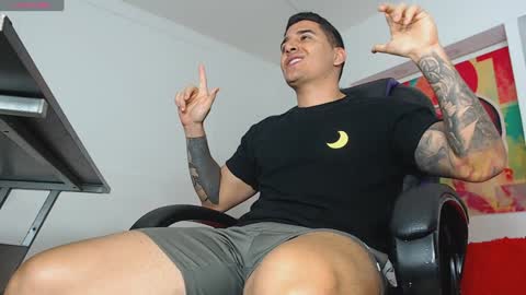 eduardo online show from December 13, 1:33 pm