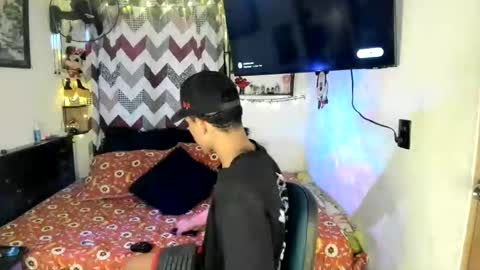 juan jose online show from June 2, 9:16 pm