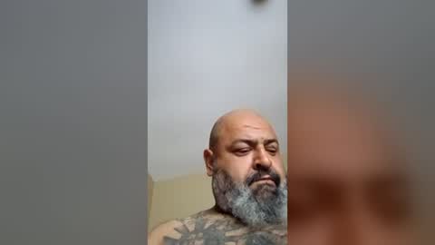 juanjo1002522 online show from July 3, 8:02 pm