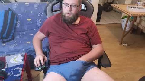 Julcs online show from January 7, 3:22 pm