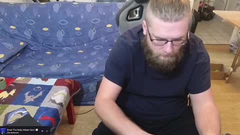 Julcs online show from March 12, 1:40 pm