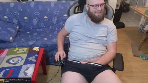 Julcs online show from March 5, 6:45 pm