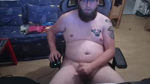 Julcs online show from December 4, 5:22 pm