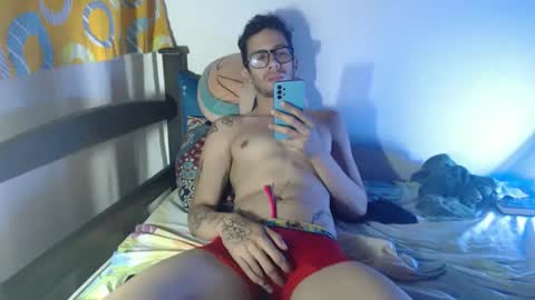 Julfigo online show from April 2, 11:18 am