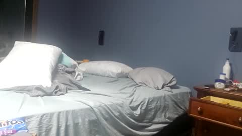 Tohiptwoquit online show from March 18, 8:39 am