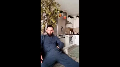 justin_huge online show from April 9, 11:38 am