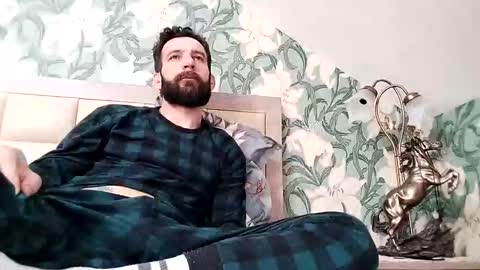 justin_huge online show from February 3, 9:36 am