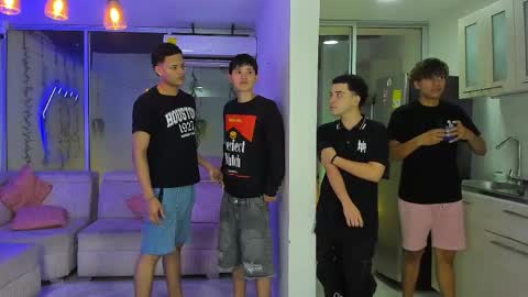 justingtime21 online show from February 7, 6:53 am