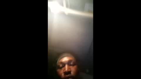 justinmoye95 online show from May 20, 10:00 am