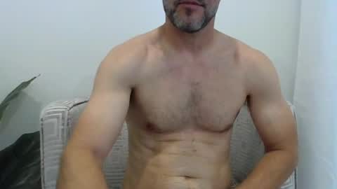 jwill80 online show from June 22, 7:07 pm