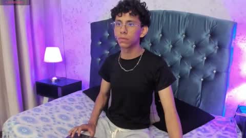 kai online show from March 5, 3:03 am