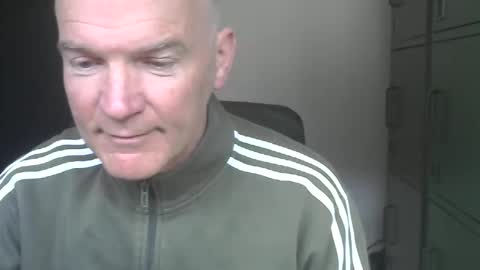 Robbie online show from March 28, 6:46 am