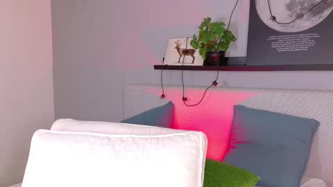   online show from March 13, 11:07 am