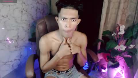 ken_minjun online show from May 29, 1:10 pm