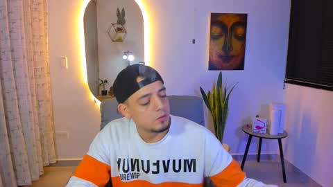 kendel_dimitri online show from March 15, 7:49 am