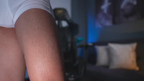 kevin montoya online show from April 5, 12:30 am