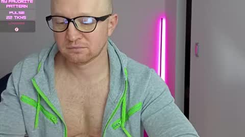 Kevin online show from May 28, 1:58 am
