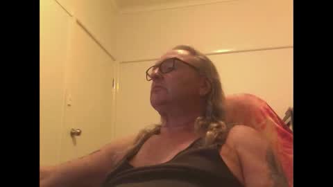 knobout online show from January 19, 11:34 am