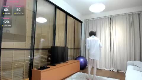 krisfemboy online show from June 17, 5:59 pm