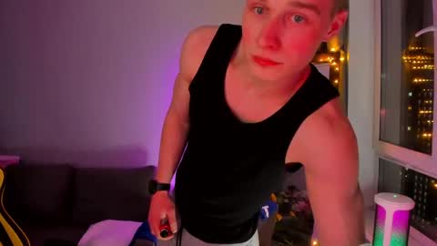 kurt_hanssen online show from April 18, 7:07 pm