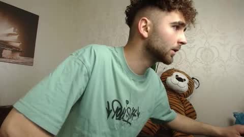 KyloEast online show from April 30, 4:52 am