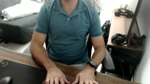 latexdave84 online show from July 1, 10:27 am
