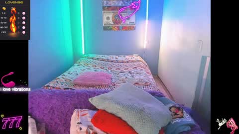 SANTI  AND JORDAN online show from March 31, 3:52 am