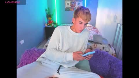 SANTI  AND JORDAN online show from March 11, 3:24 am