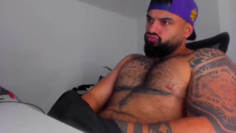 philip online show from February 5, 11:44 am