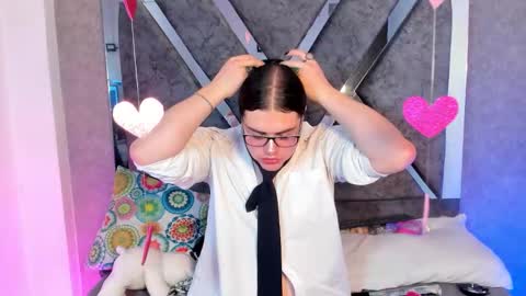 leenox online show from February 17, 12:53 am