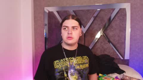 leenox online show from February 28, 4:33 am