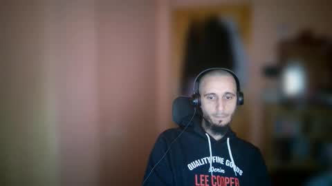 lefrenchiies online show from April 13, 7:31 am