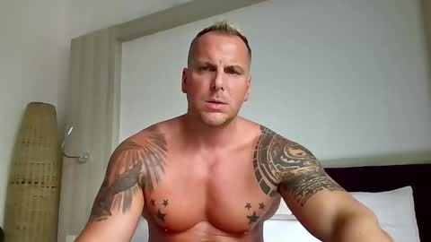 TheBigLeo online show from February 13, 1:01 am