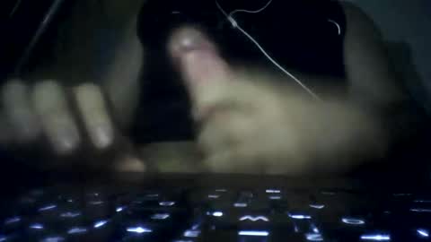 leoonel_95 online show from May 24, 5:24 am