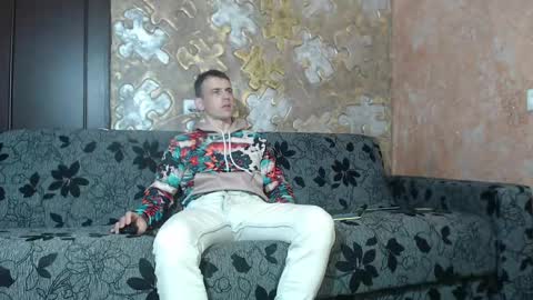 leoroman online show from April 18, 6:59 am