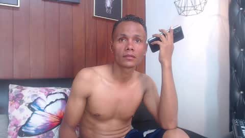 leyker_ath online show from April 15, 11:37 pm