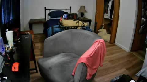 livingpuddle online show from May 4, 8:54 pm
